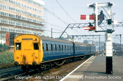 BR blue livery unit with full yellow end panel running into Altrincham platform 1 in 1968 (77KB)